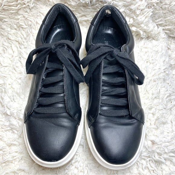 Oversized Platform Lace Up Chunky Low Top Sneakers - Picture 3 of 9